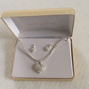 Heart and earrings  set 20 inch double chain🌷🌷🌷